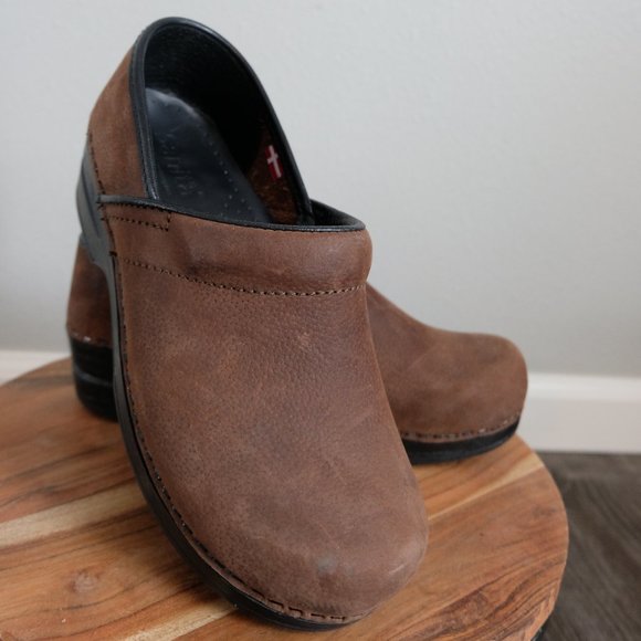 Sanita Textured Oil Brown Leather Clogs - Picture 7 of 7